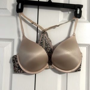 Lace razor back front clasp bra